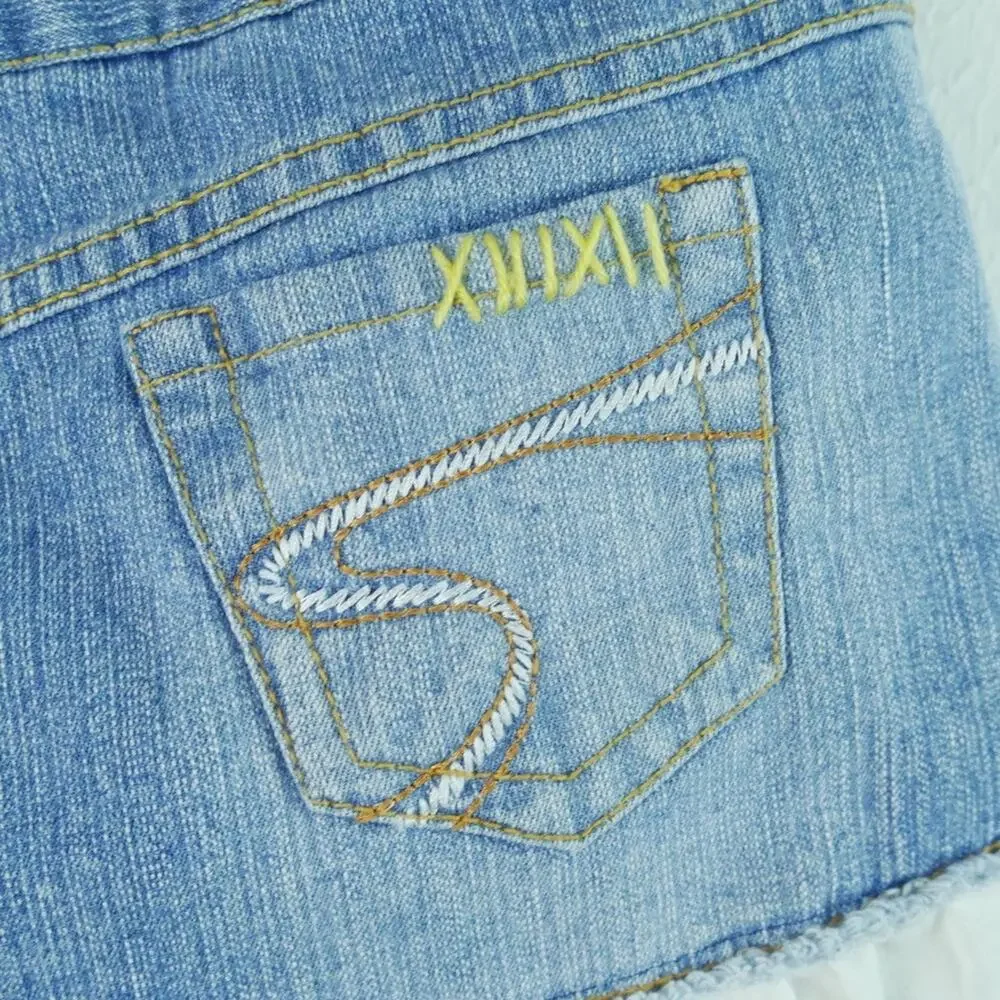 Vintage Y2K Mixed Media Denim Skirt Tiered Lace Western Coastal Cowgirl XS‎ S